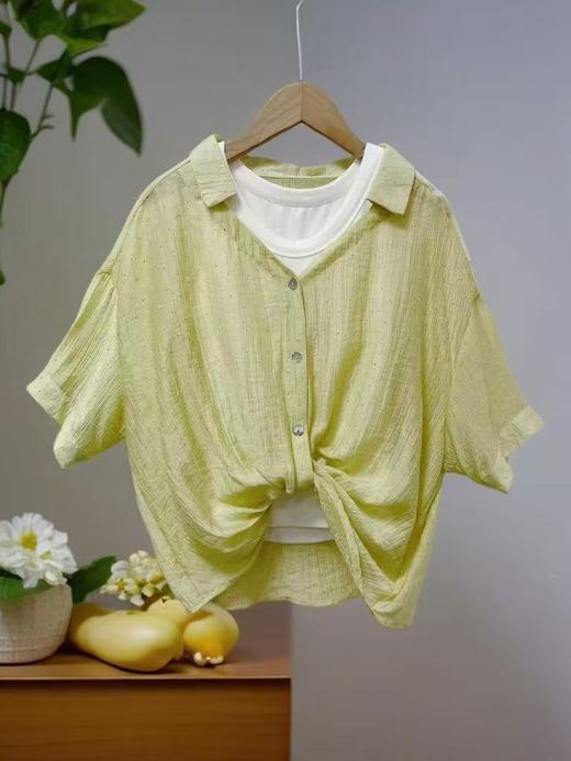 8.9秒杀【特卖】922烫钻V领压皱肌理纹打结小衫（不含背心）-喜出 商品图1