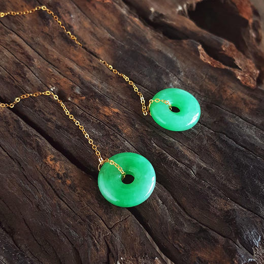 【天然正品】AU750黄金镶天然细腻糯种满绿平安扣翡翠耳坠91.3*13.5*3.8MM（皆取最大值）女性现售价：1580特价！090425AH80 商品图6