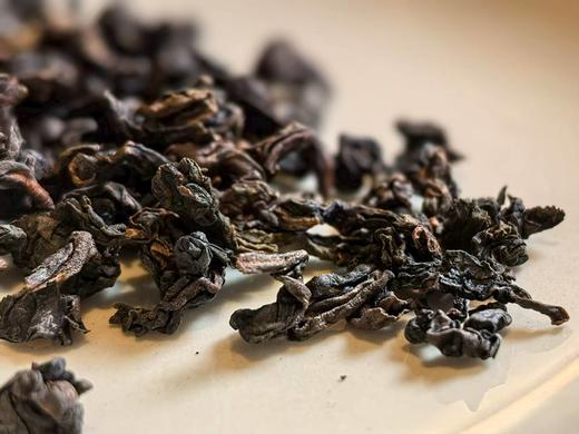 2024春 [石上清泉]  茶树长于烂石堆  传统老工艺  三次炭火焙  250克起  可现喝可收藏 商品图1