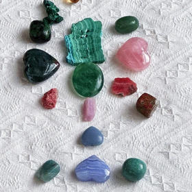 水晶矿石艺术排列疗愈 小巫（希灵水晶疗愈空间）