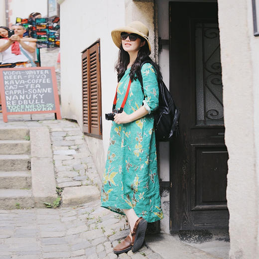 绽放女装538朵/限量复活款·2017年亚麻印花圆领落肩八分袖连衣裙 商品图3