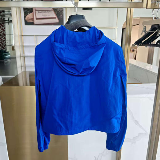 BURBERRY 巴宝莉 女士马术骑士徽标印花连帽外套 蓝色 8105359 B7323 商品图1