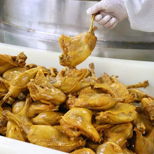 【一月一次 喜欢吃 别错过】活动来啦！即食鸭腿买7个送1个，何掌柜大鸭腿，新鲜出炉，自家厨房的味道，撕开就啃，省钱过瘾 商品图6