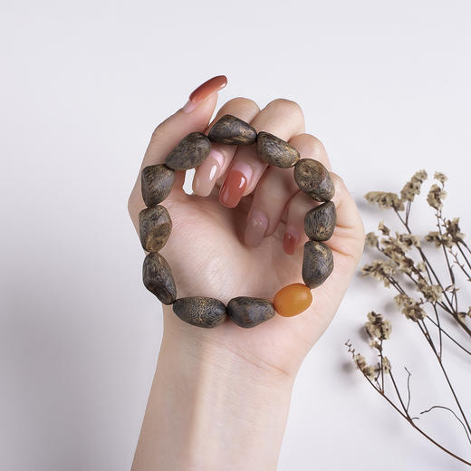 xy0456沉香+老蜜蜡随形珠手串 商品图7