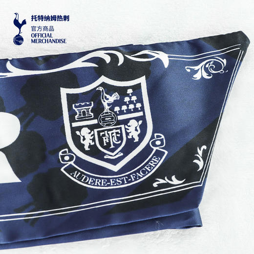 【官方正版】托特纳姆热刺俱乐部 | 深蓝复古丝巾夏季百搭配饰礼物周边 商品图4