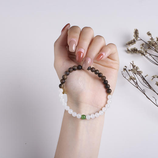 xy0451沉香+和田玉半山半水手串 商品图8