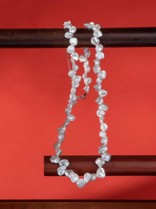 一周内发货【定制加长50厘米珍珠项链+5厘米延长链 搭配925银配件，耳钉长约11mm】小花瓣异形巴洛克珍珠项链，淡水高级感，不规则轻奢脖颈链 商品图10