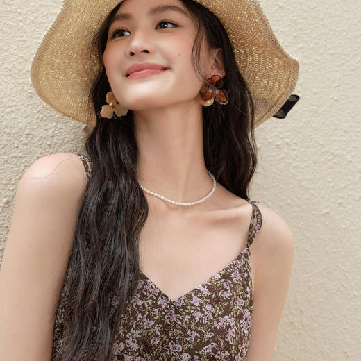 【严选】诗凡黎气质碎花吊带连衣裙2025秋新款高腰显瘦修身优雅V领薄长裙7G7390751 商品图3