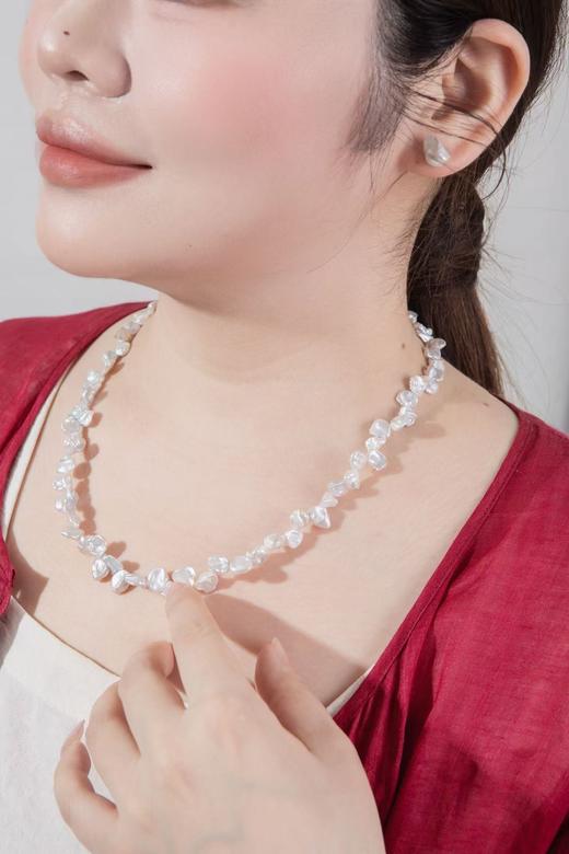 一周内发货【定制加长50厘米珍珠项链+5厘米延长链 搭配925银配件，耳钉长约11mm】小花瓣异形巴洛克珍珠项链，淡水高级感，不规则轻奢脖颈链 商品图6