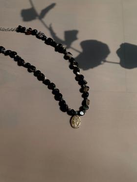 TINOM｜030425-1 Radicula 须根项链 [ 金银黑 ]