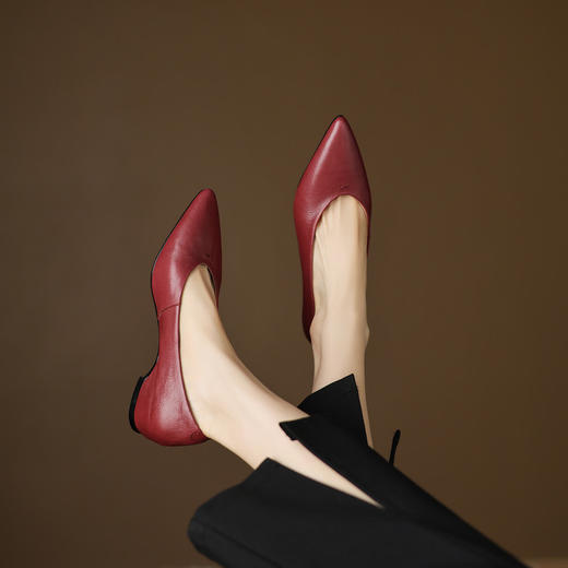 【预售5天】基础百搭头层油蜡水晶羊皮秋季内增高坡跟浅口单鞋女LD&7419 商品图3