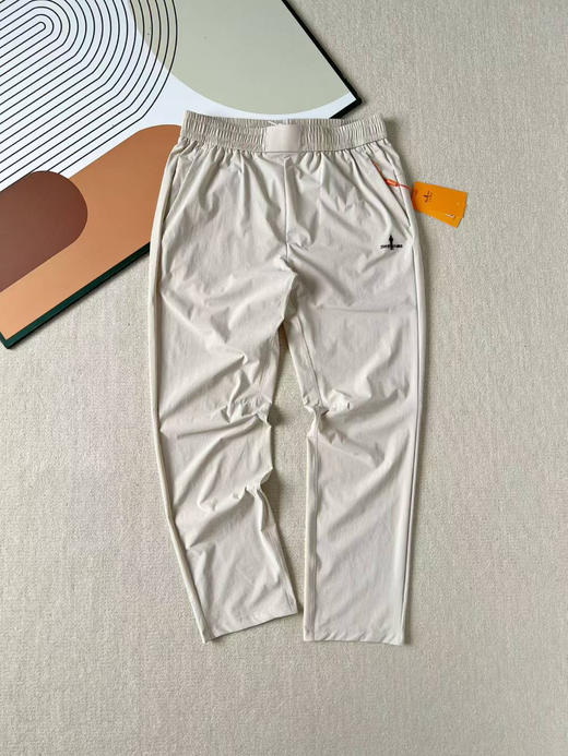 原单正品比音勒芬男士四面弹速干长裤，颜色：灰色  米白  咖色  黑色
尺码：M L XL XXL 商品图3