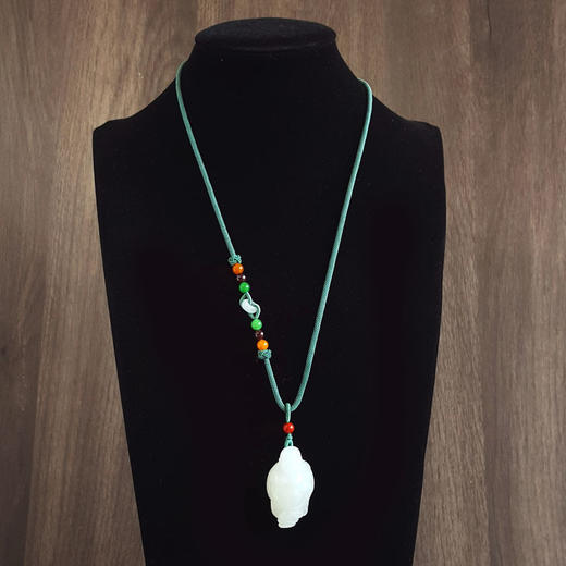 【天然正品】天然青海老料细腻一级白油润度佳和田玉佛公吊坠项链43.9*25.8*17.5MM（皆取最大值）女士现售价：1380特价！090425AH90 商品图8