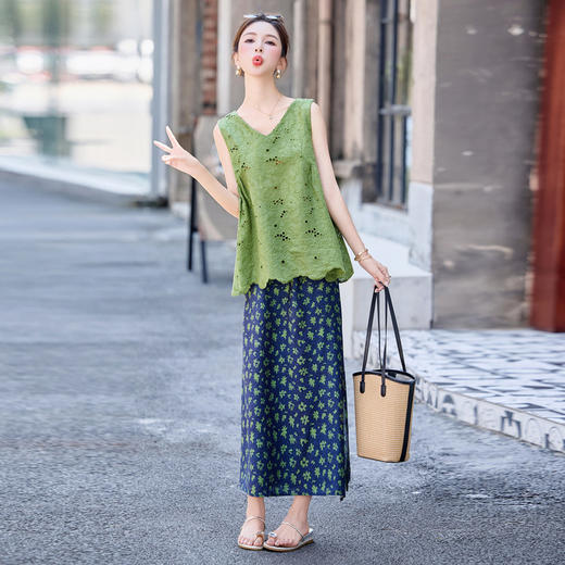 【预售7天】PY 时尚气质镂空刺绣两件套 MLSF82518 商品图0