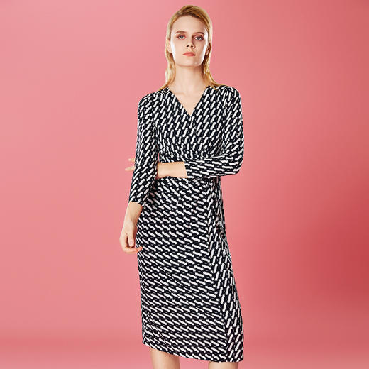 EITIE爱特爱优雅法式V领收腰气质印花连衣裙秋季新款7907618 商品图5