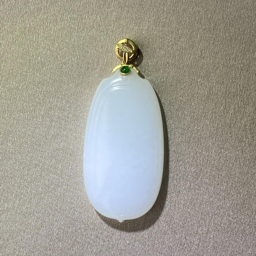 18K古法黄金和田玉（白玉）镶钻吊坠--无事牌/单面方牌24*45mm/配镶钻石、翡翠 商品图0