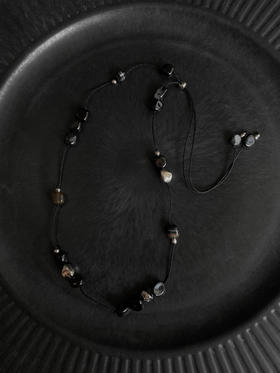 TINOM｜030425-1 Radicula 须根项链 [ 黑银 ]