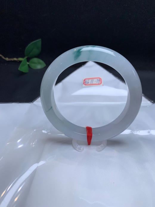 620529，56冰飘花手镯，冰润秀气，飘几抹清新蓝花 商品图0