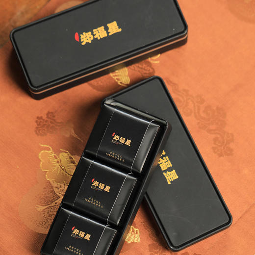 一儒堂郑福星联名青花加彩鱼藻压手杯 商品图11