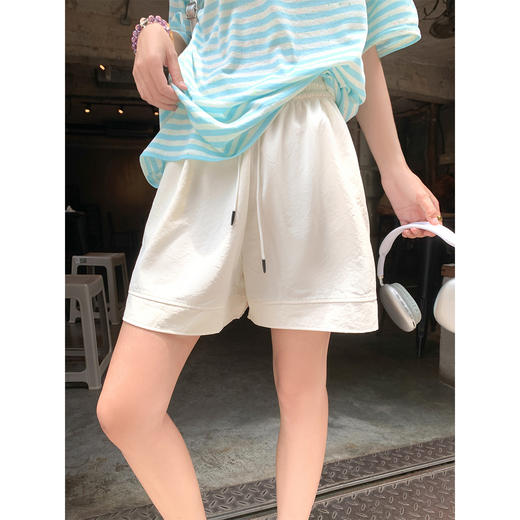 <曾小咸推荐>韩系宽松休闲松紧腰休闲短裤 商品图0
