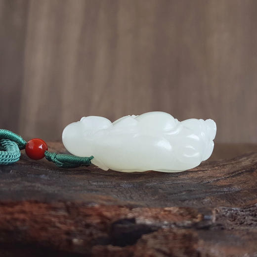 【天然正品】天然青海老料细腻一级白油润度佳和田玉佛公吊坠项链43.9*25.8*17.5MM（皆取最大值）女士现售价：1380特价！090425AH90 商品图2