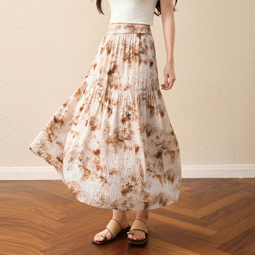 【严选】诗凡黎水墨晕染印花半身裙2025秋新款轻薄显瘦捏褶A字蛋糕半裙女7G7140461 商品图4