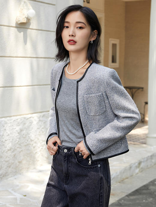 气质修身短款灰色小香风外套，撞色包边设计感上衣 商品图0