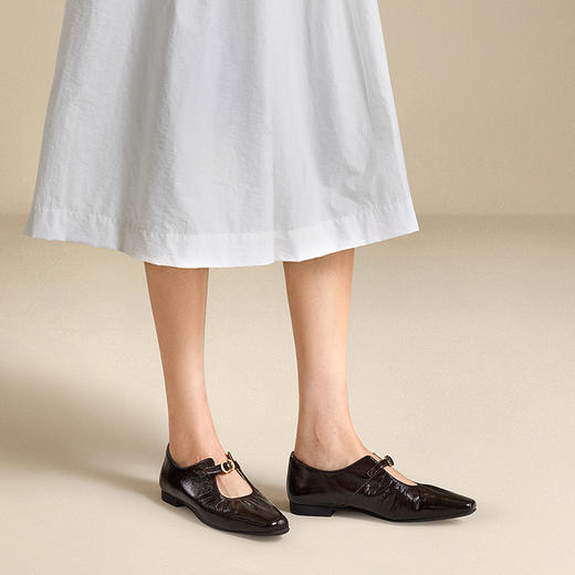 千百度低跟褶皱羊皮玛丽珍鞋女平底晚晚风浅口单鞋A25480055 商品图2