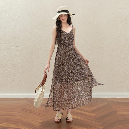 【严选】诗凡黎气质碎花吊带连衣裙2025秋新款高腰显瘦修身优雅V领薄长裙7G7390751 商品图2