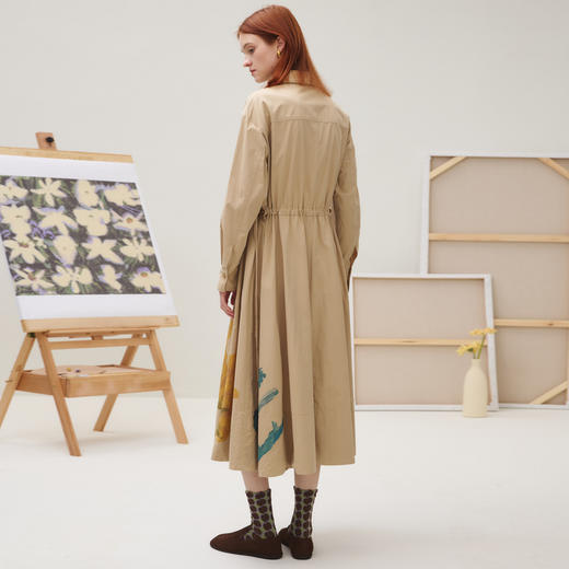 谜底连衣裙长袖女2025秋季新品100%棉挺括原创印花长裙253ML1030 商品图2