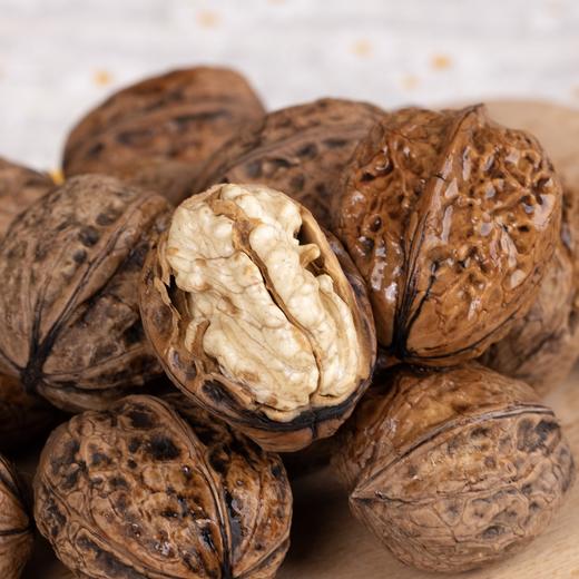 【手剥鲜核桃】鲜！脆！甜！颠覆你对核桃的想象！ - 味觉享受！新鲜古树核桃仁 VS 普通干核桃，就像鲜榨果汁 VS 浓缩果汁！ 商品图0