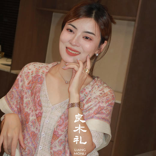 【不退不换】【部分现货】务必干洗|良木礼羊绒方巾（0712） 商品图4