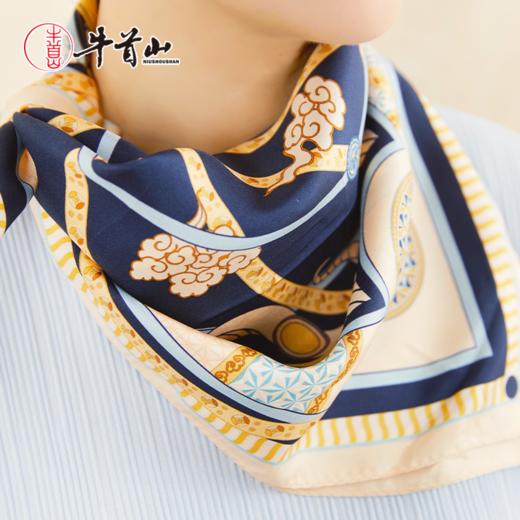 牛首山万事利联名宝馨和鸣系列双面印花方巾真丝复古送妈妈节日礼 商品图2