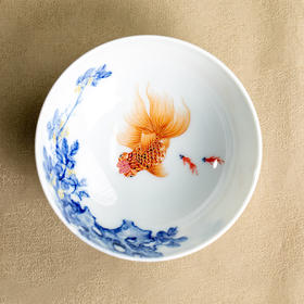 一儒堂青花加彩金鱼卧足杯