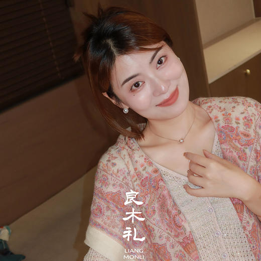 【不退不换】【部分现货】务必干洗|良木礼羊绒方巾（0712） 商品图2