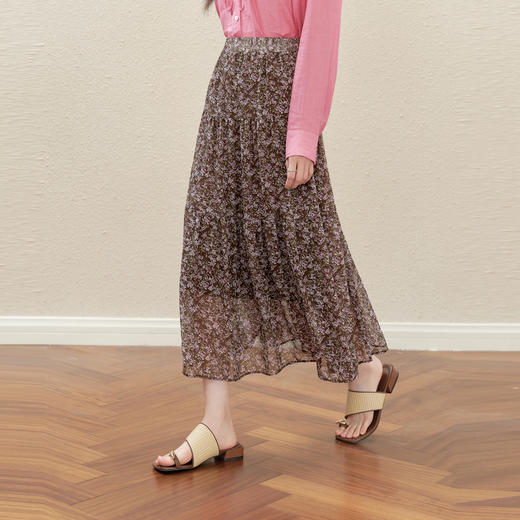 【严选】诗凡黎气质碎花波嬉半身裙2025秋新款高腰垂感浪漫飘逸A字中长裙7G7340531 商品图0