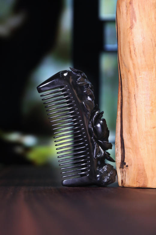 D2005 黑金刚精雕梳 商品图0