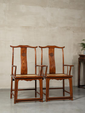 清	黄花梨螭龙捧寿四出头官帽椅（一对）