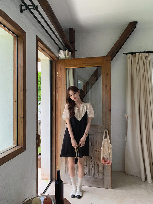 金蘑菇菇【曼哈顿日落】黑白复古甜美刺绣设计感连衣裙少女两件套 商品图0