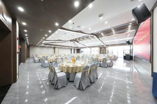 【避暑都江堰·明智上春假日酒店】仅289起住高级房，568元住2间可拆分，享早餐、汤池、健身房…有效期至年底，部分周末不加价！ 商品图2