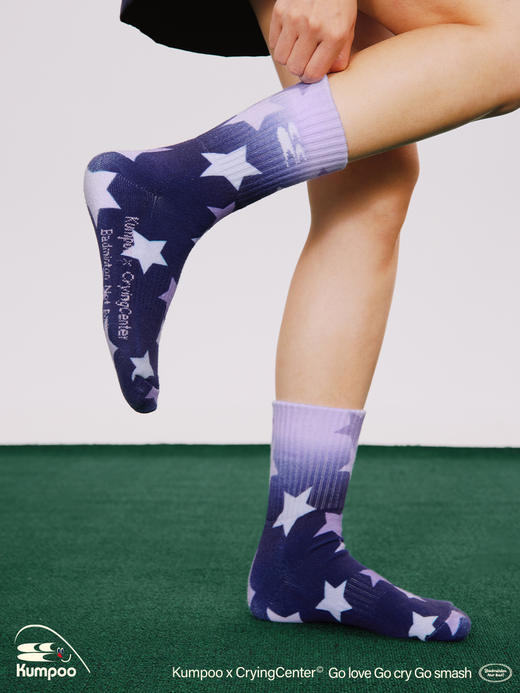 CryingCenterkumpoo薰风羽毛球联名渐变星星吸湿排汗运动短袜 商品图4