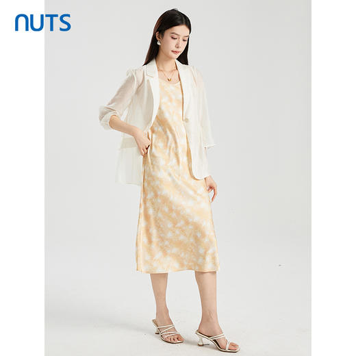 NUTS商场同款夏季设计感气质时尚黄色碎花吊带连衣裙421101017 商品图3
