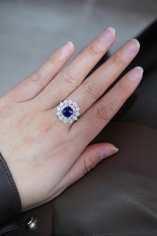 2.07ct刻面蓝宝石戒指 商品图3