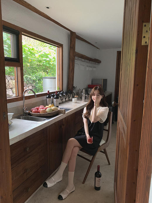 金蘑菇菇【曼哈顿日落】黑白复古甜美刺绣设计感连衣裙少女两件套 商品图2