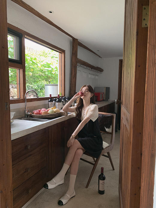 金蘑菇菇【曼哈顿日落】黑白复古甜美刺绣设计感连衣裙少女两件套 商品图5