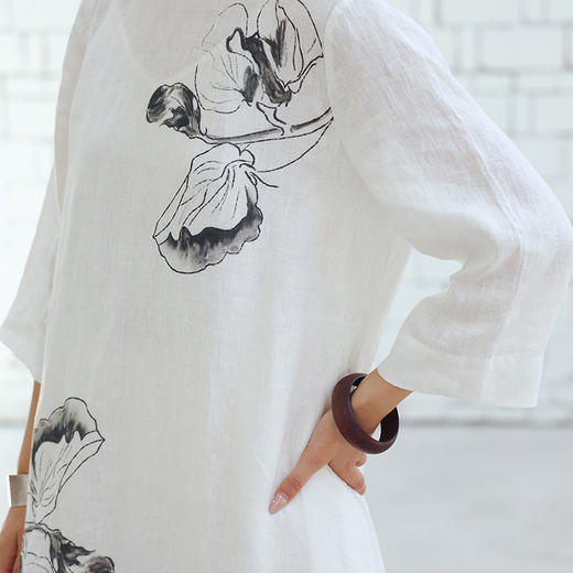 绽放527朵/【黑白灰系列】双支高密亚麻水墨感豌豆花长袖连衣裙女 商品图2