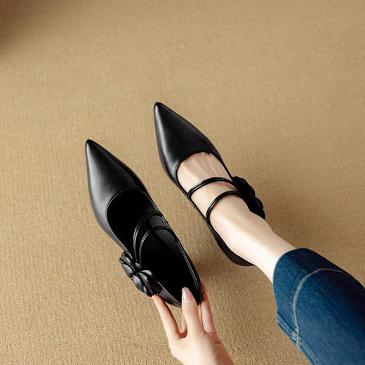 【预售5天】绝美山茶花羊皮单鞋女浅口尖头高跟鞋女优雅百搭舒适皮鞋DB&M6511 商品图3