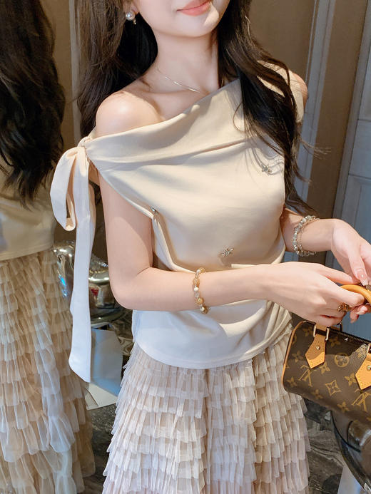 张心子【湘月薄纱】性感斜肩露肩气质显瘦上衣 U2507033 商品图6