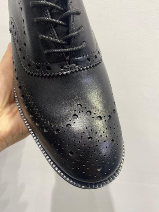 原单正品 Cole Haan男款休闲皮鞋
棕色，黑色
尺码40 40.5 41 41.5 42 42.5 43 43.5 44 44.5 45
无原盒 商品图9