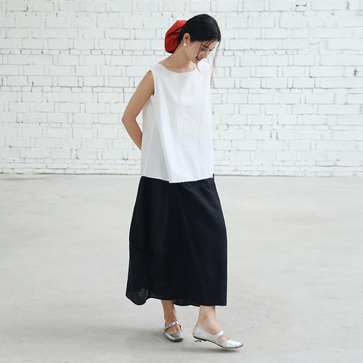 绽放女装452朵/【黑白灰系列·风穿过身体】汉麻棉毛边A摆背心女 商品图3